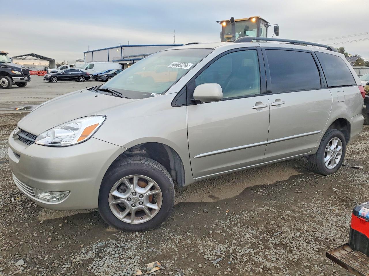 2004 TOYOTA SIENNA