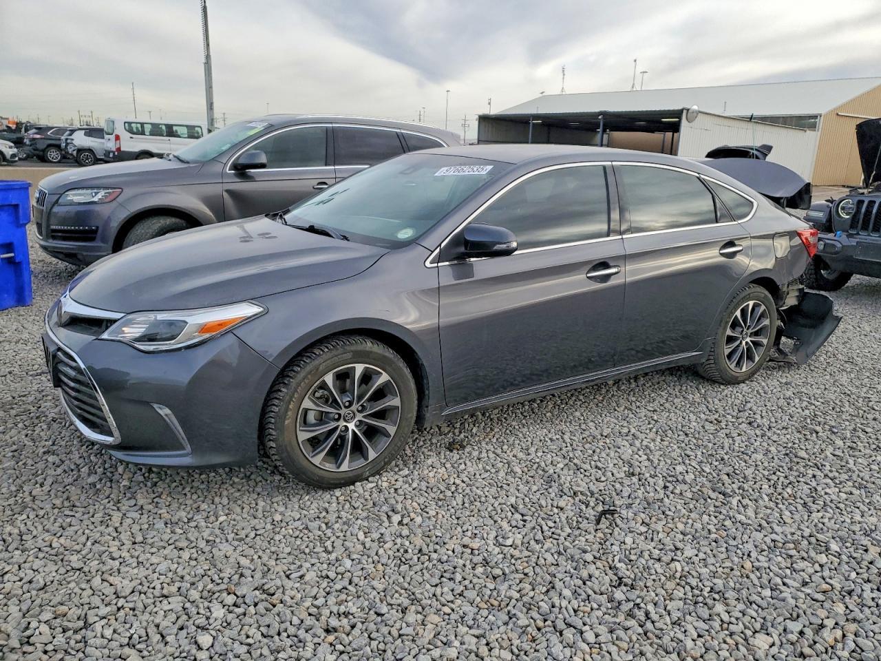 2018 TOYOTA Avalon