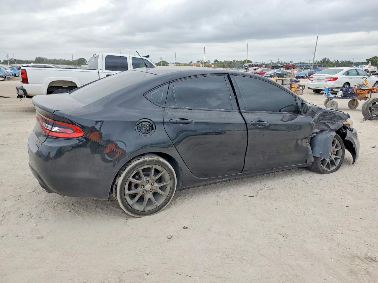 2013 DODGE Dart