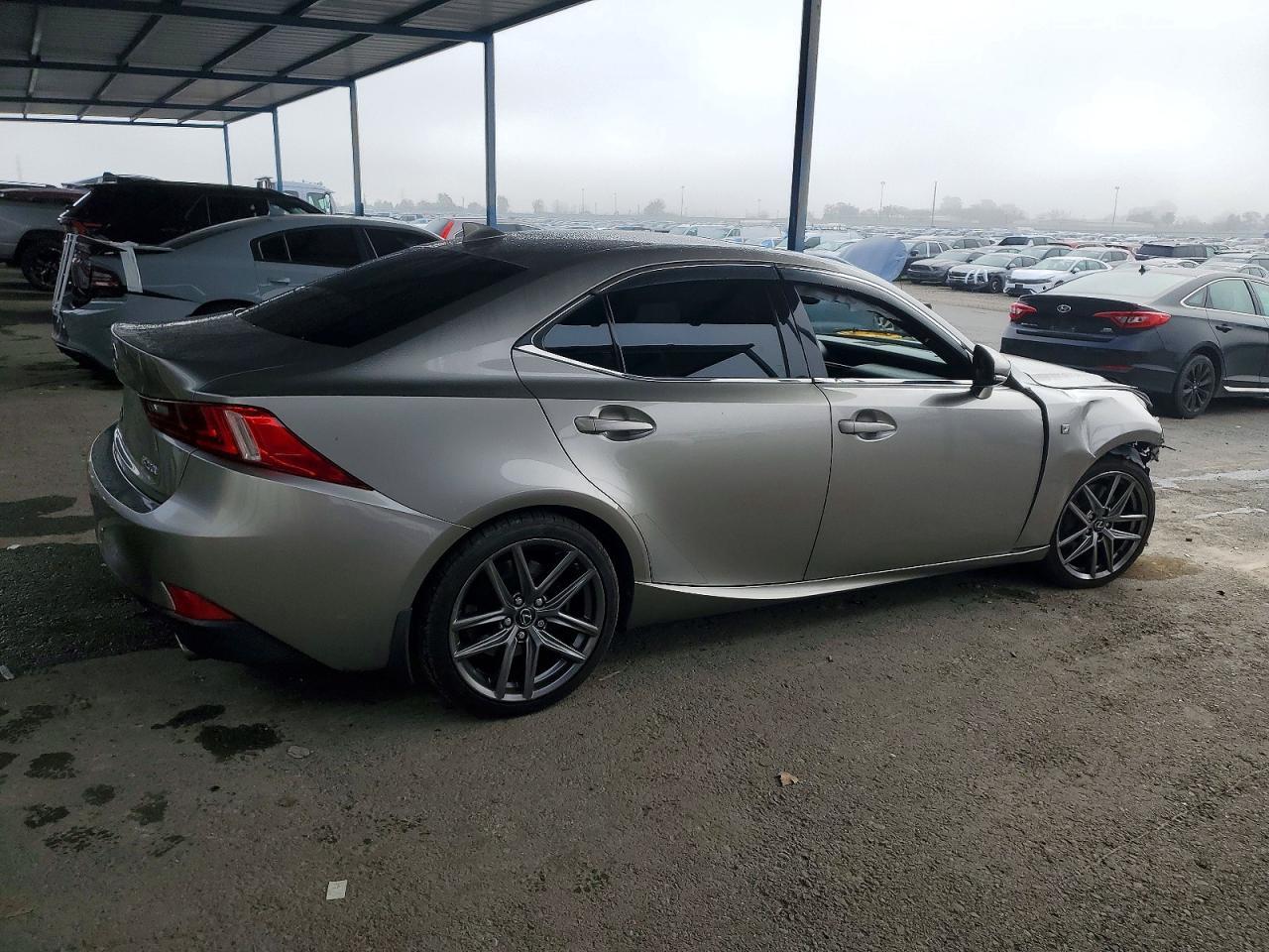 2016 LEXUS IS 200t