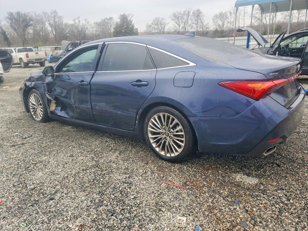 2019 TOYOTA Avalon