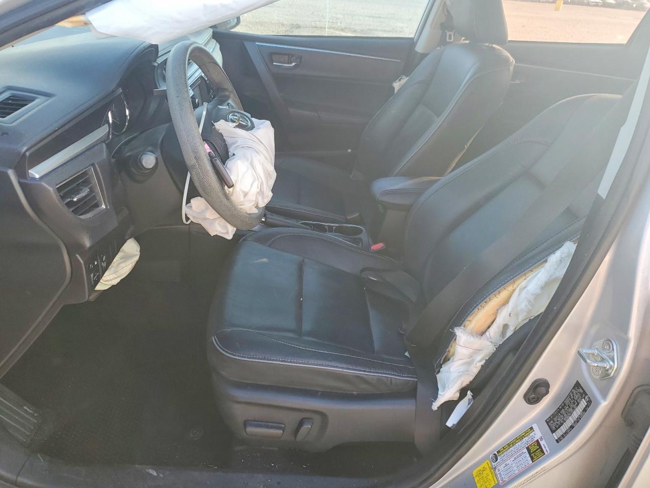 2015 TOYOTA COROLLA