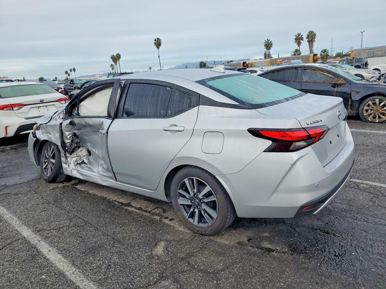 2021 NISSAN VERSA