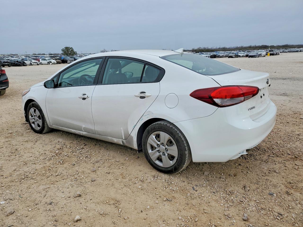 2017 KIA FORTE