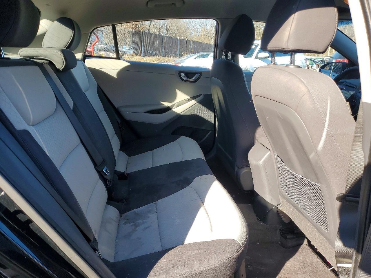 2017 HYUNDAI Ioniq