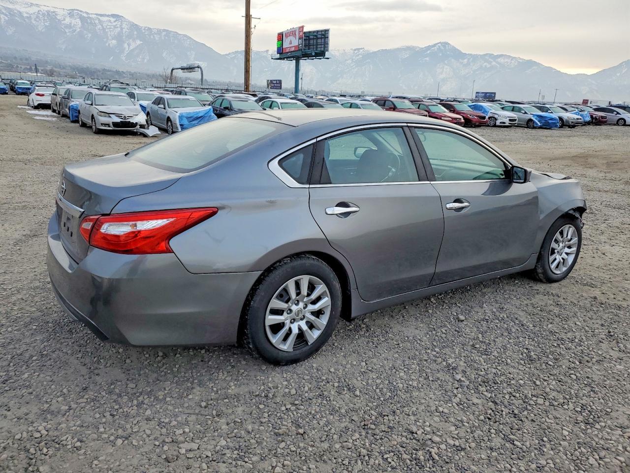 2017 NISSAN ALTIMA