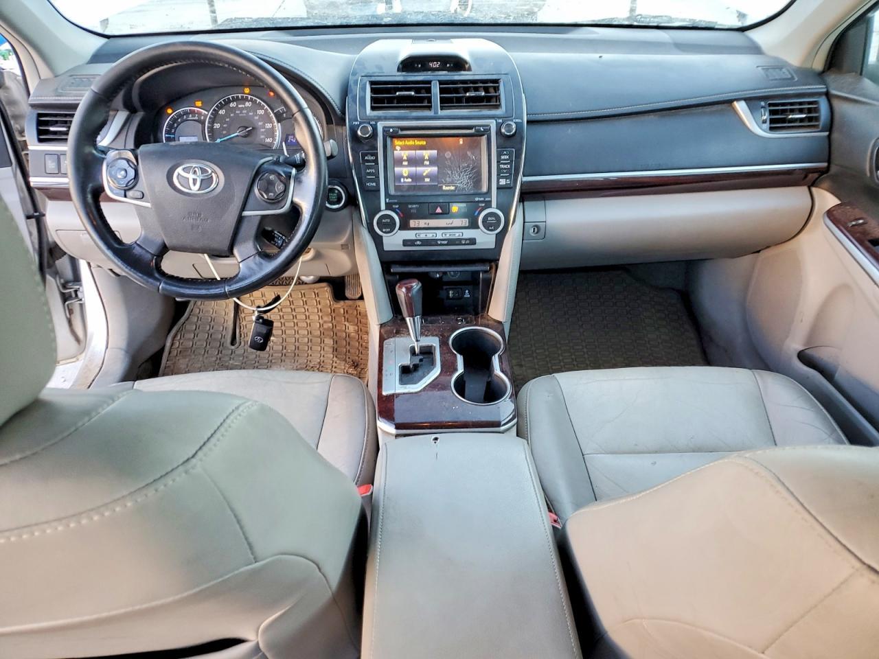 2014 TOYOTA CAMRY
