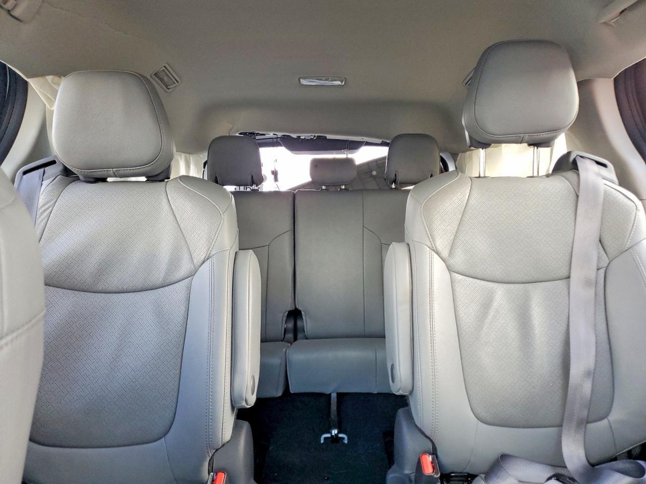 2024 TOYOTA SIENNA