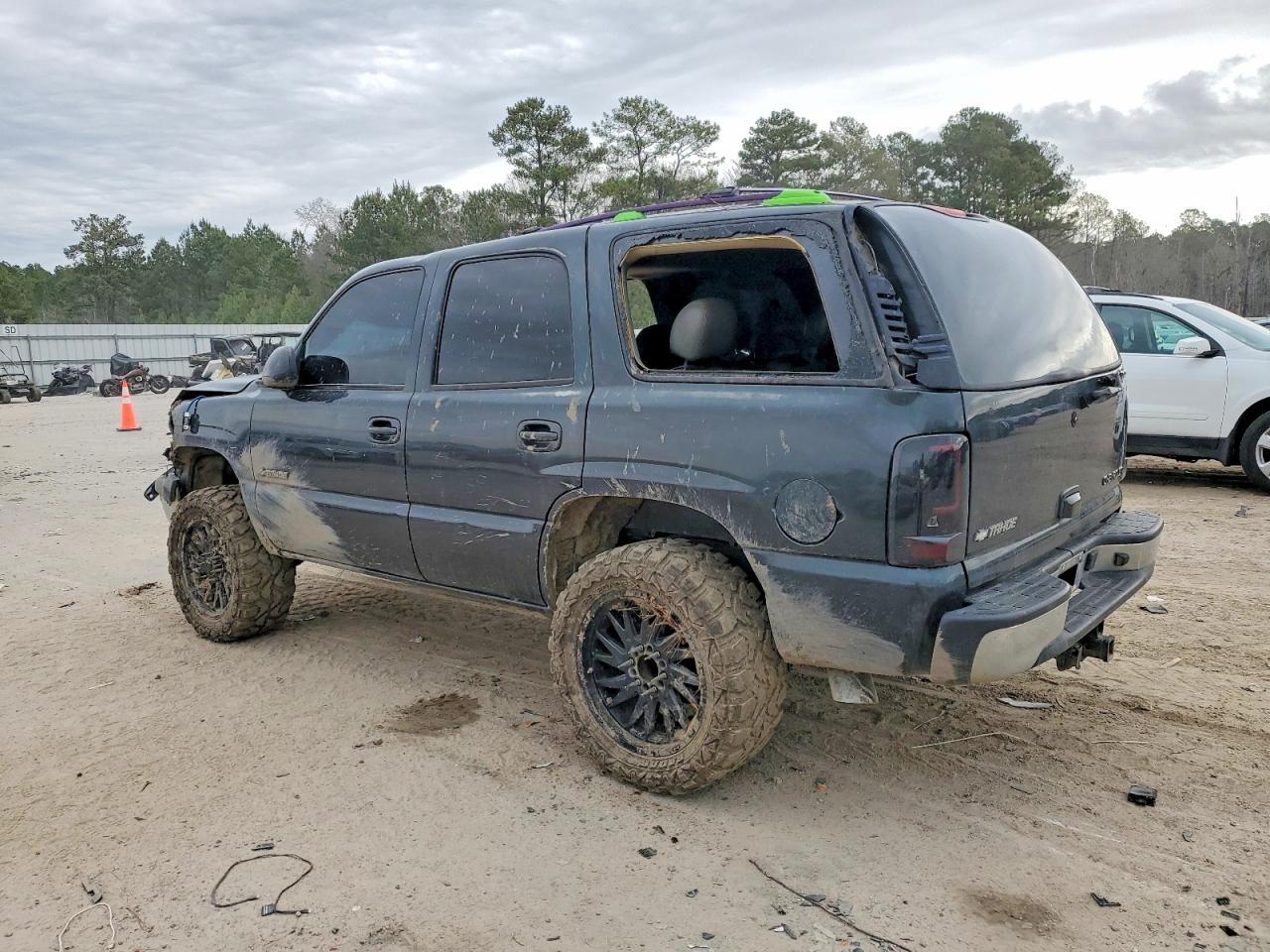 2003 CHEVROLET Tahoe