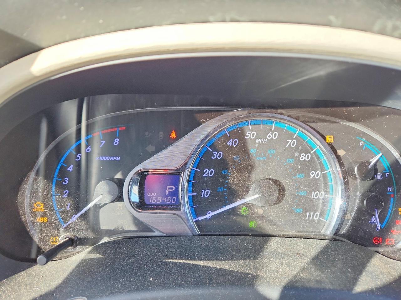 2011 TOYOTA SIENNA