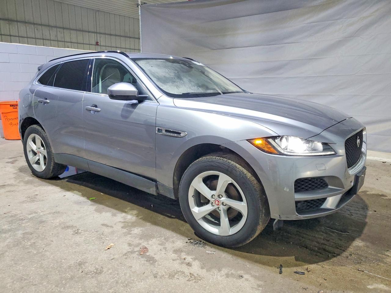 2020 JAGUAR F-Pace