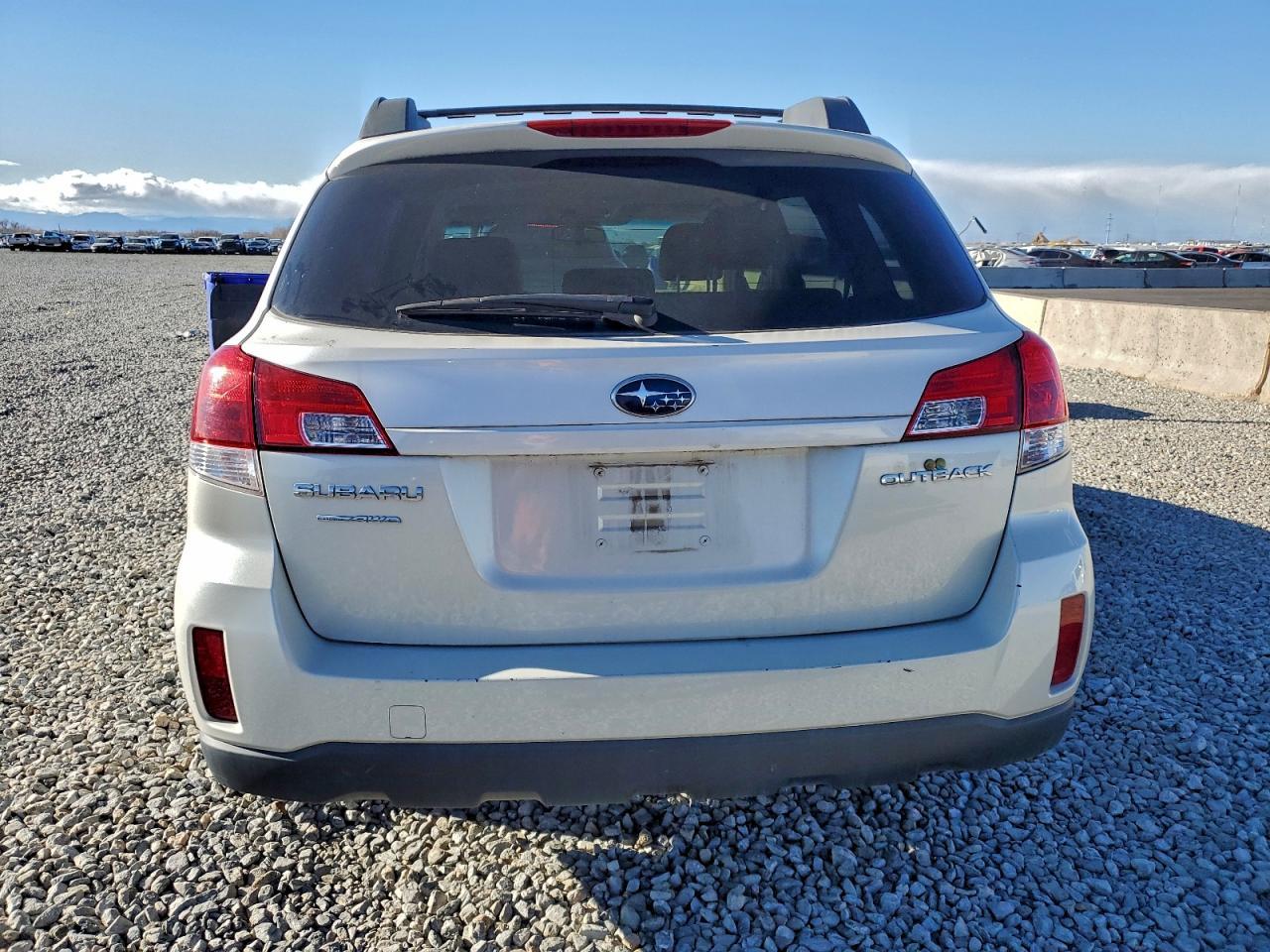 2010 SUBARU Outback