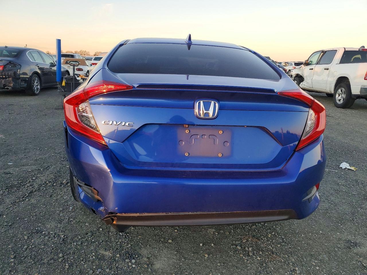 2018 HONDA CIVIC