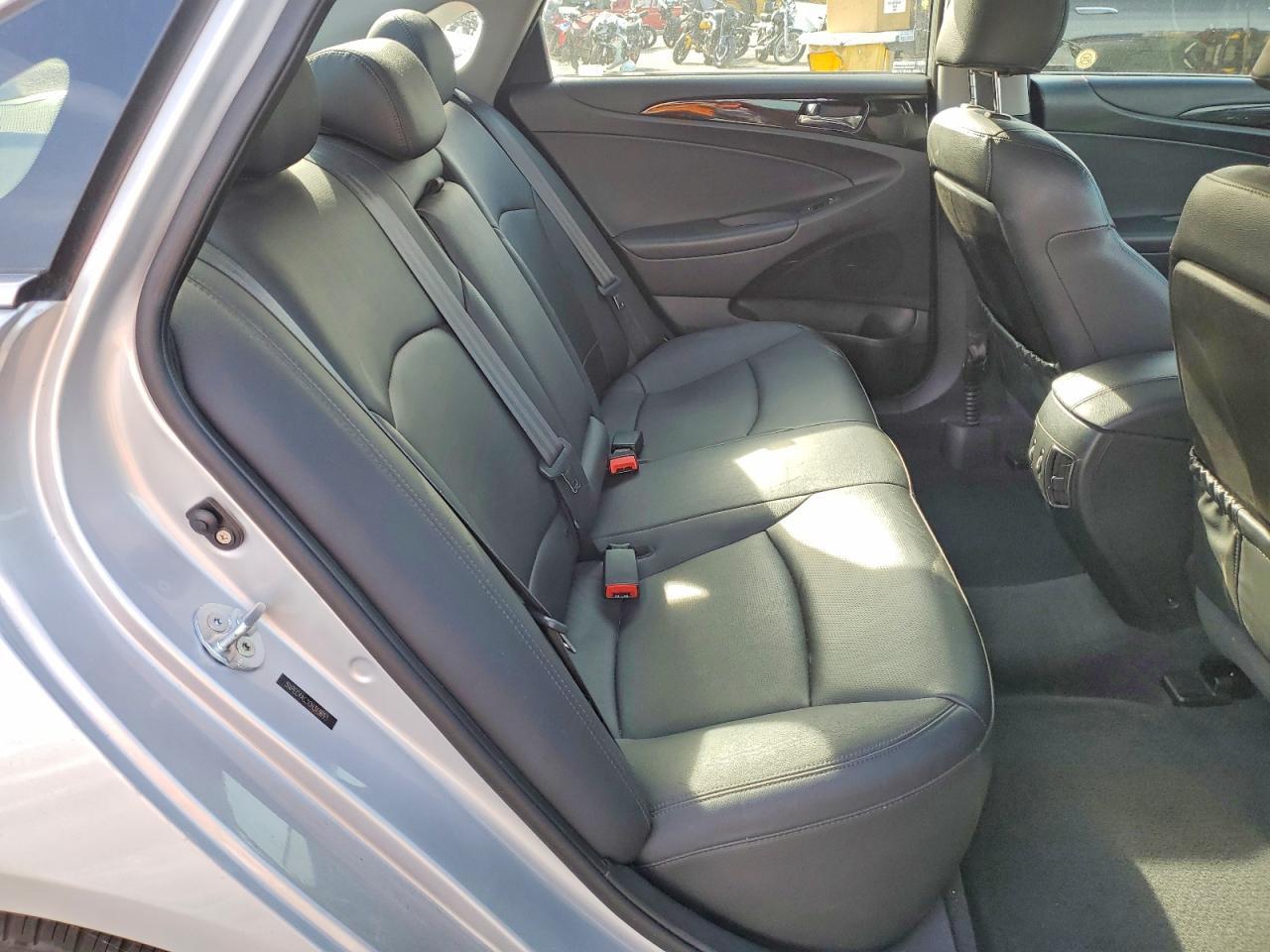 2012 HYUNDAI SONATA