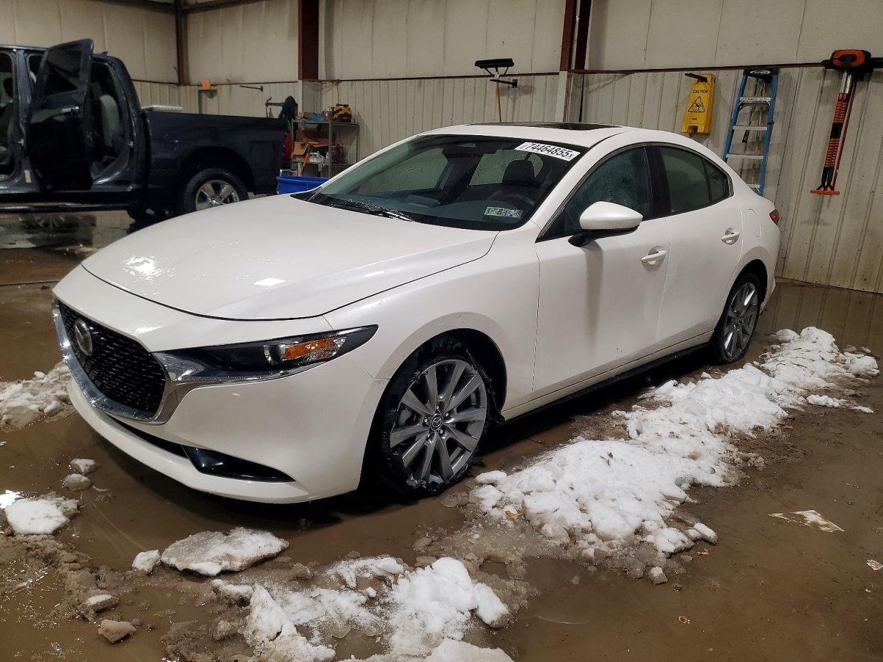 2025 MAZDA 3