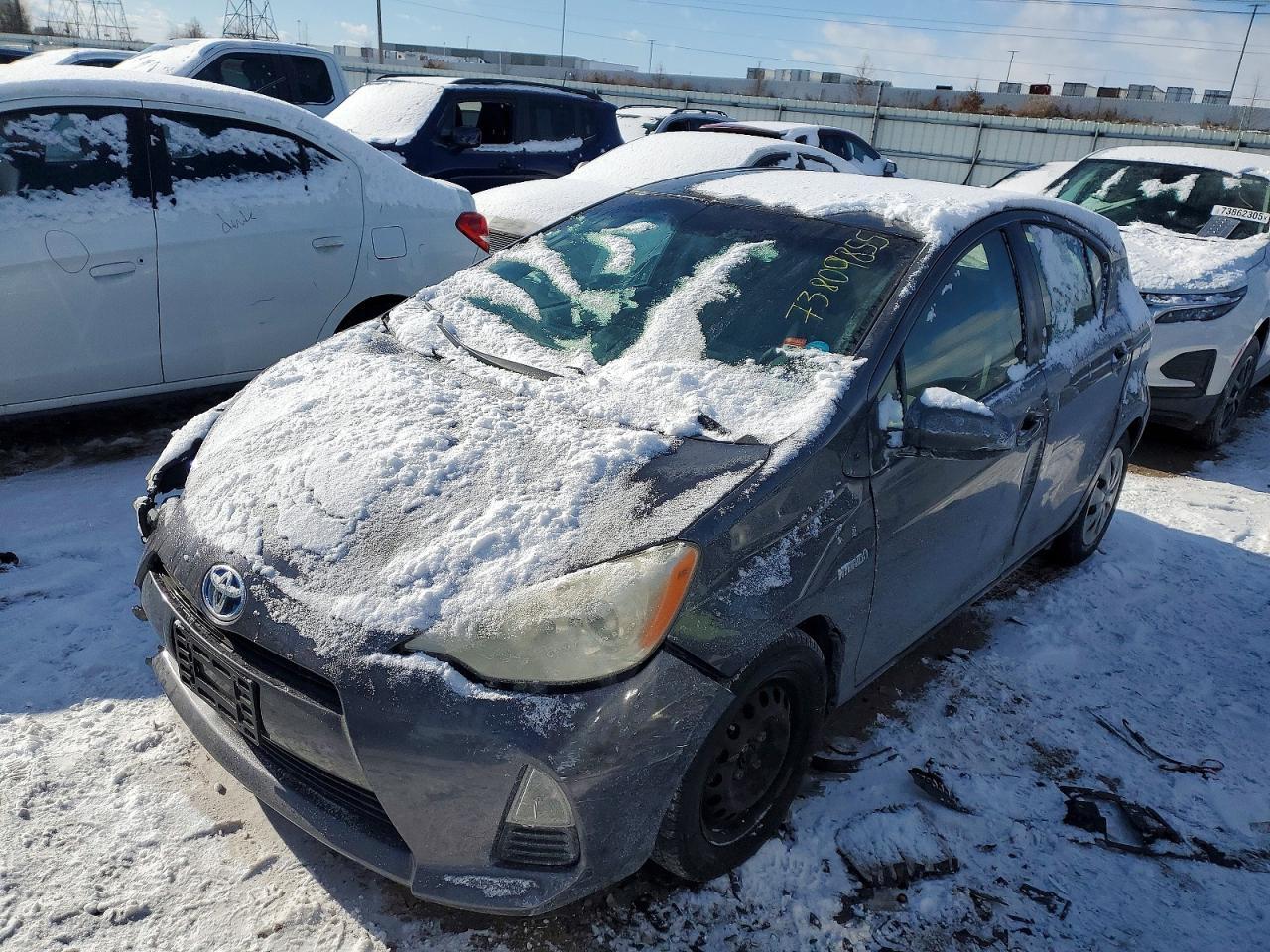 2013 TOYOTA Prius c