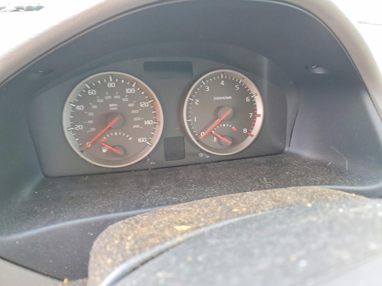2005 VOLVO V50