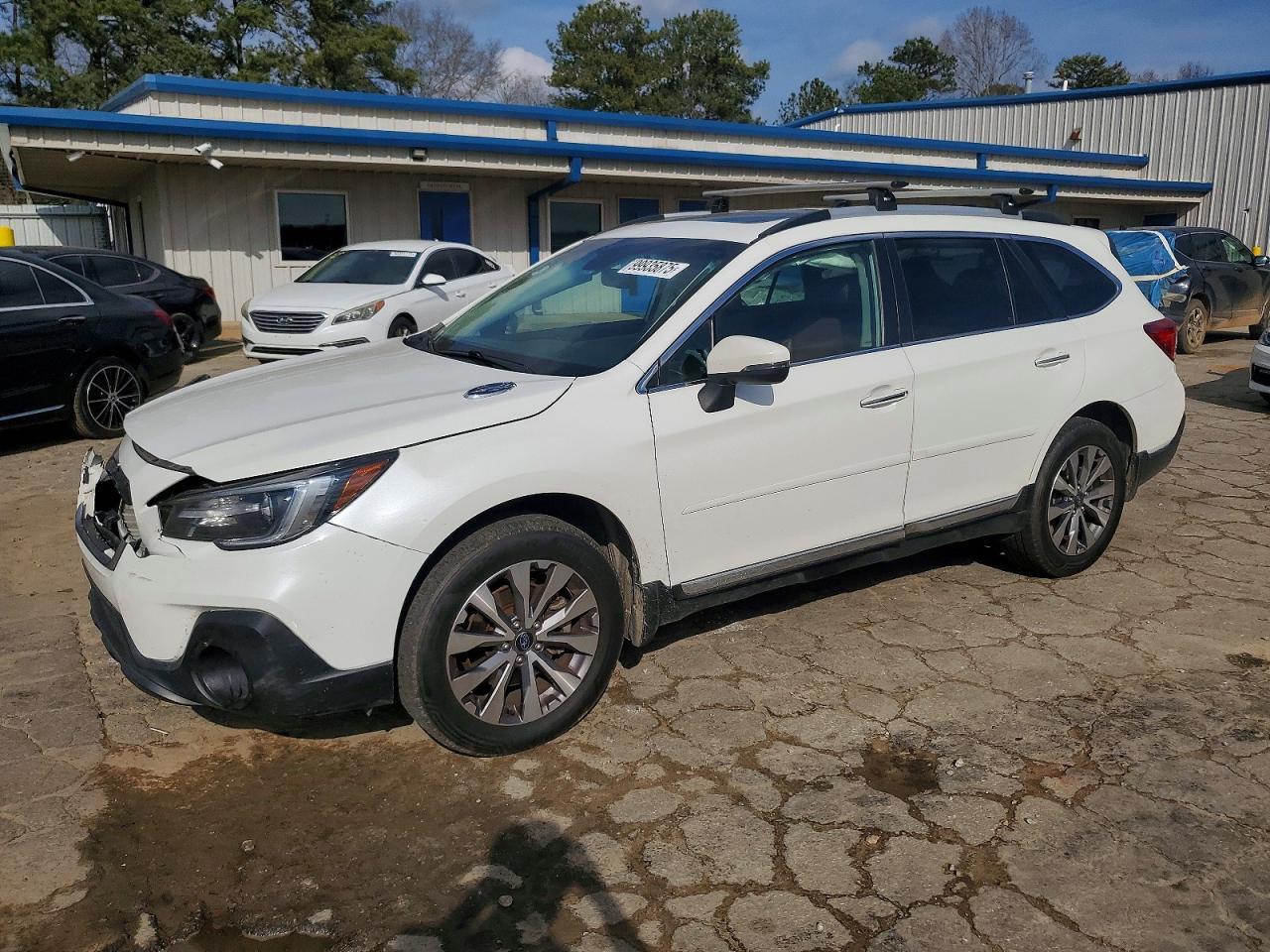 2018 SUBARU Outback