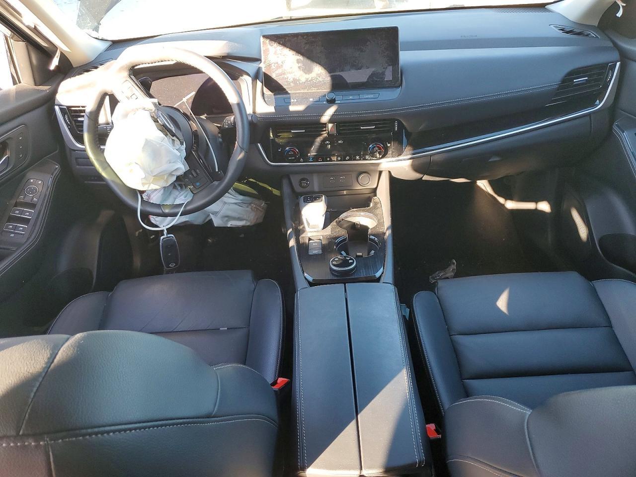 2024 NISSAN ROGUE