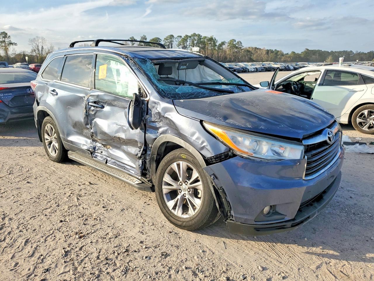 2015 TOYOTA HIGHLANDER