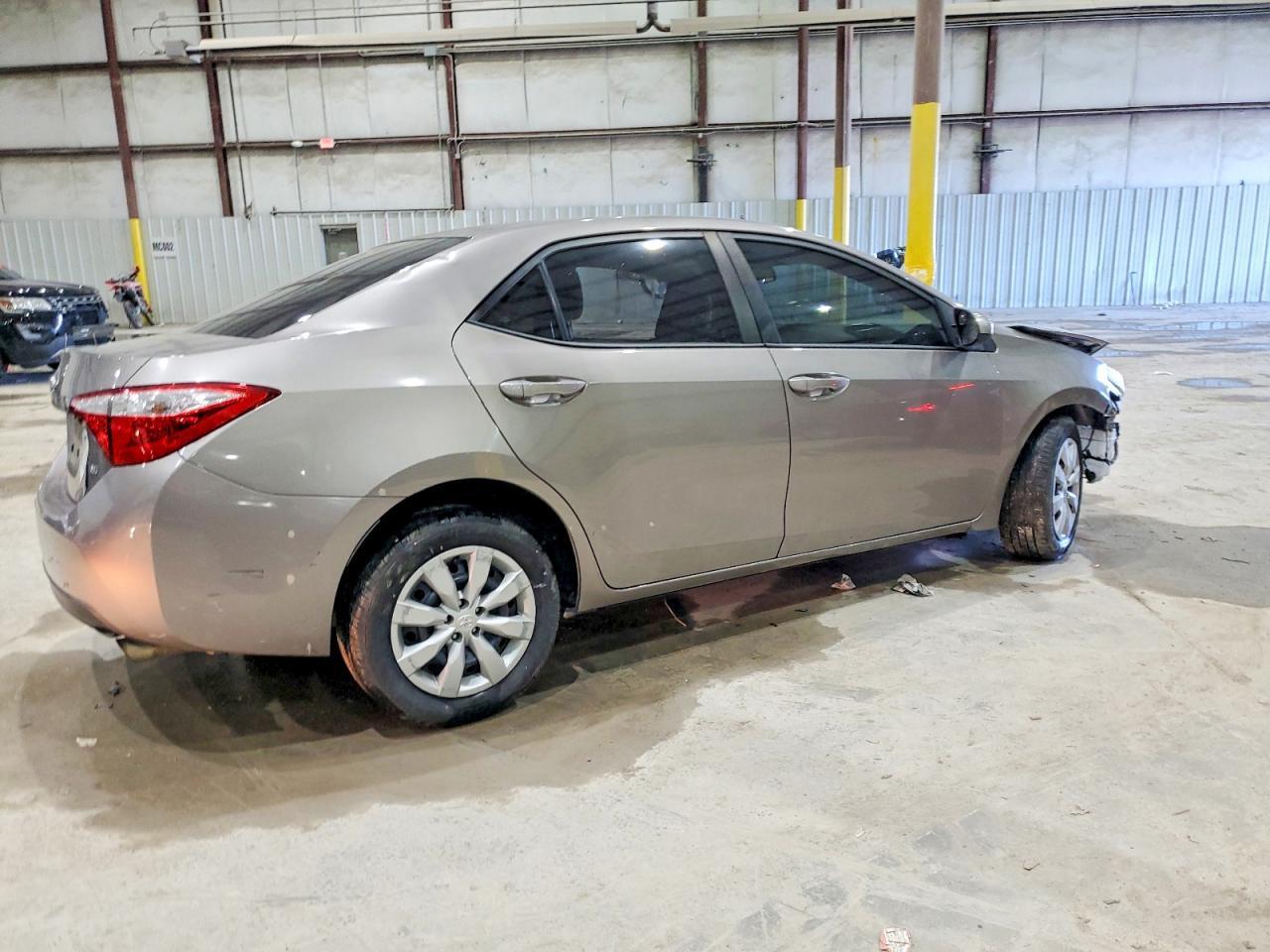 2015 TOYOTA COROLLA