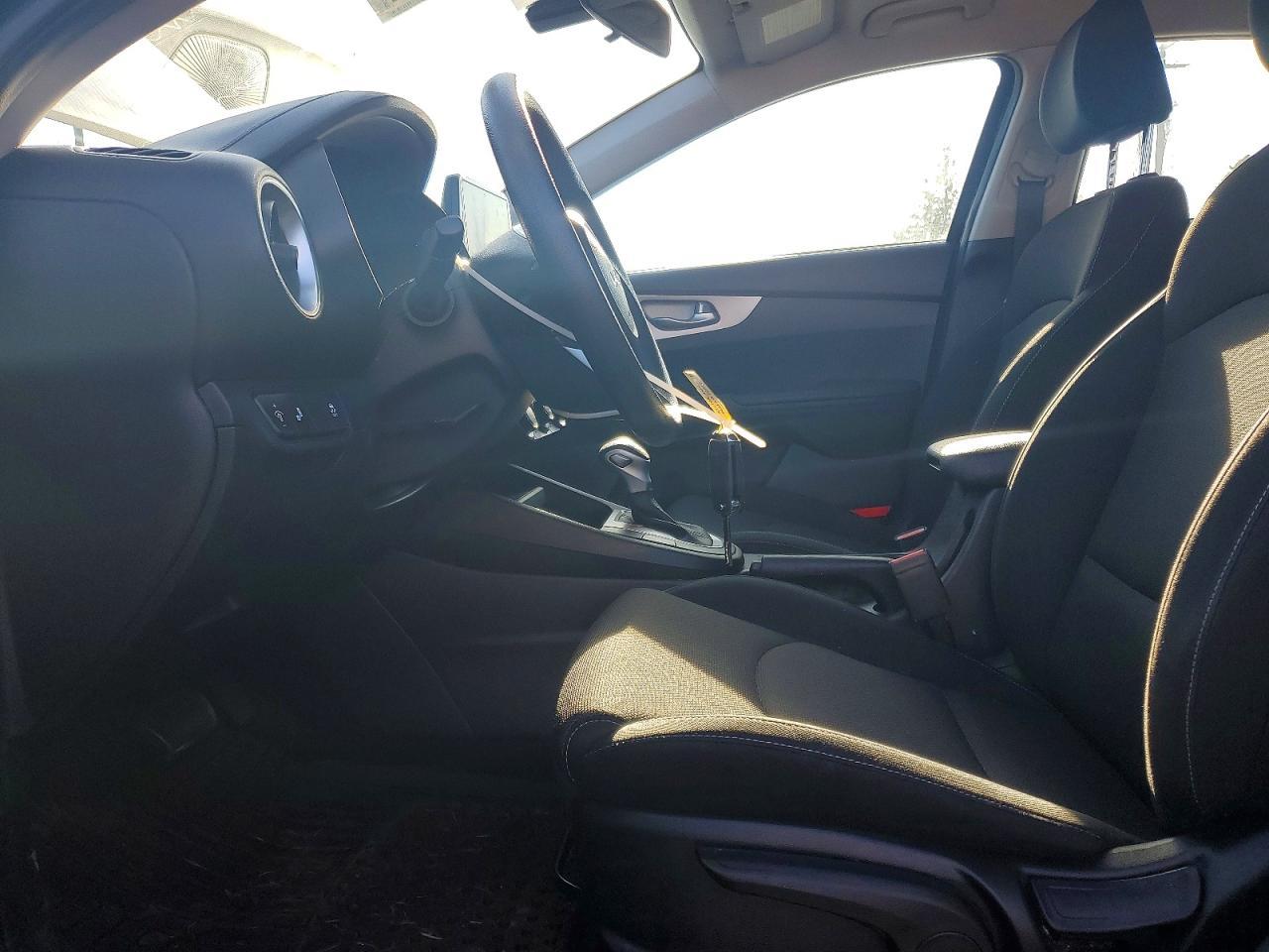 2023 KIA FORTE