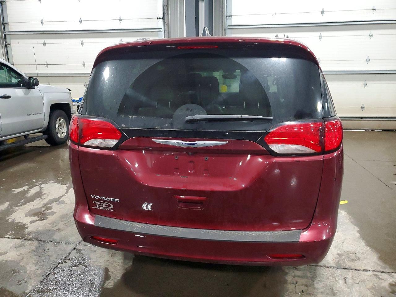 2021 CHRYSLER Voyager