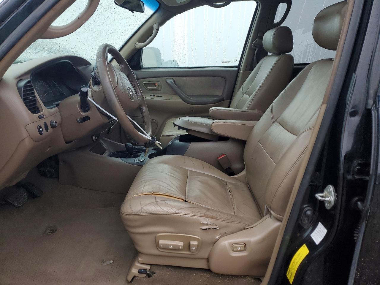 2003 TOYOTA Sequoia