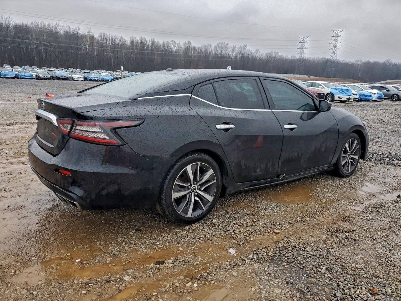 2019 NISSAN Maxima