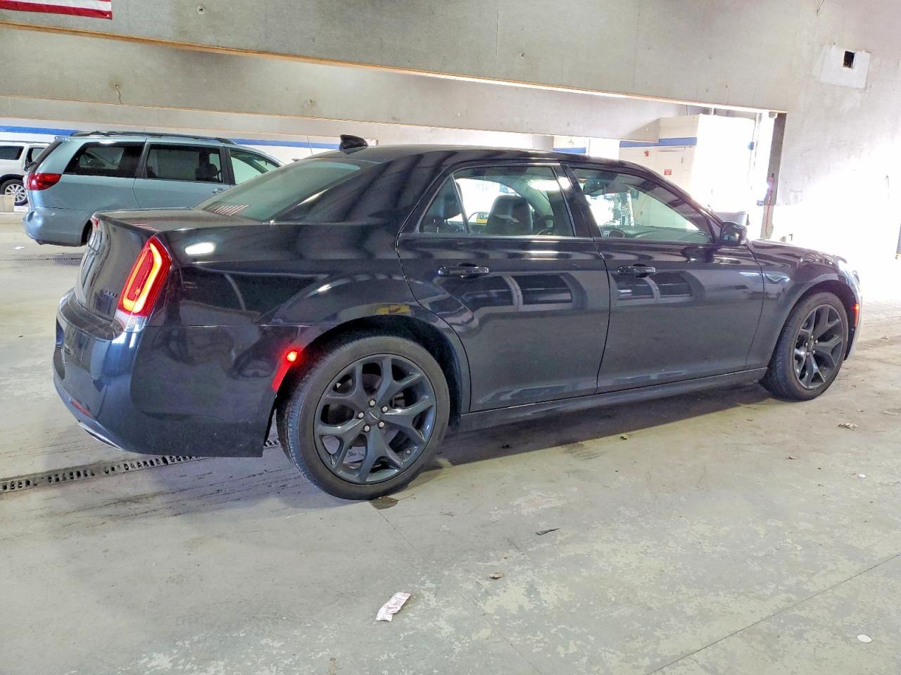 2022 CHRYSLER 300