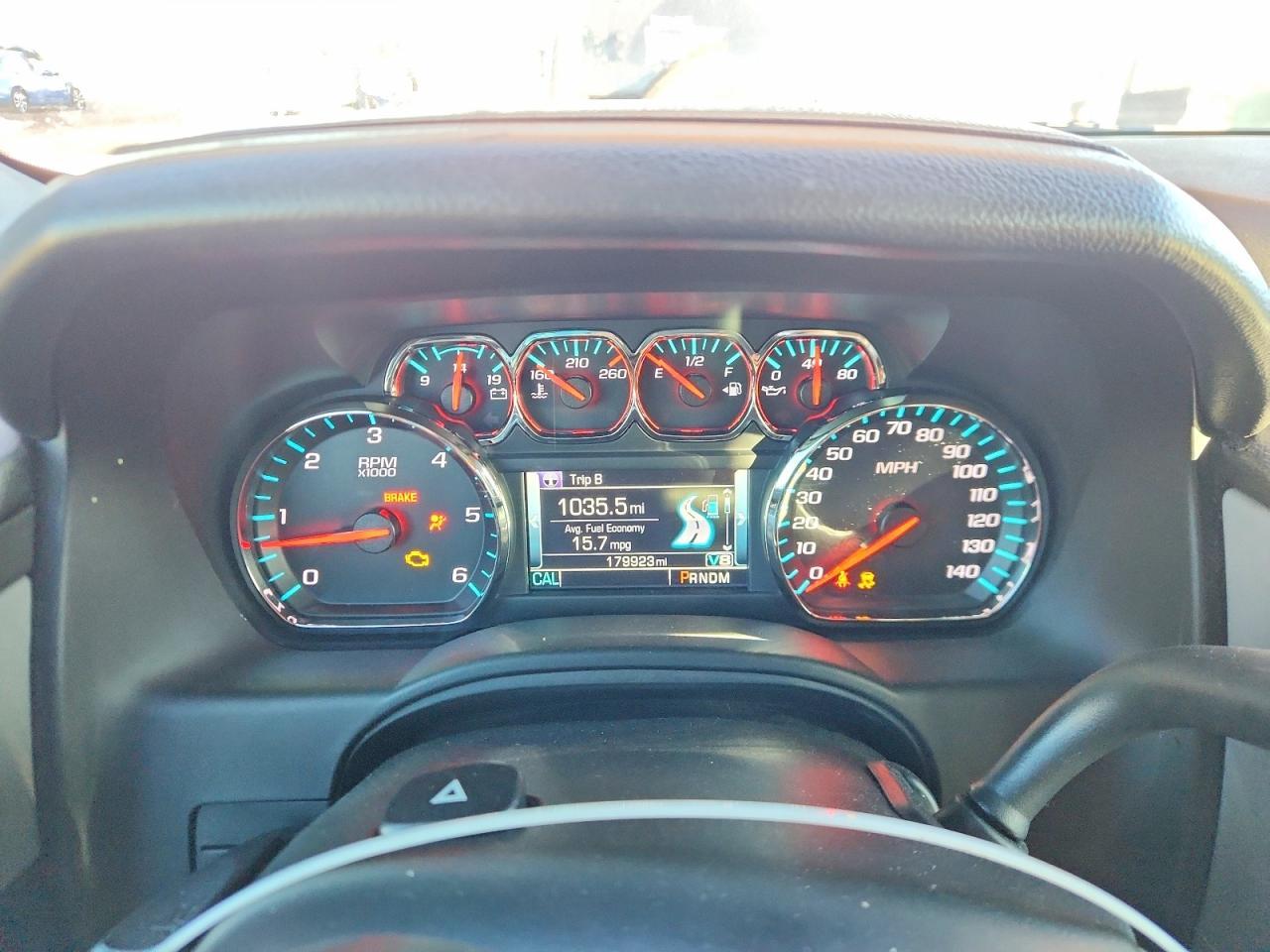 2016 CHEVROLET Suburban