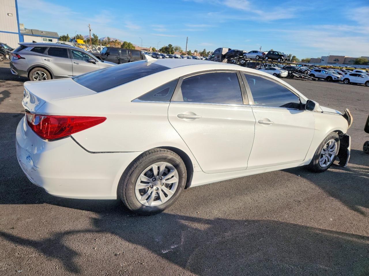 2011 HYUNDAI SONATA