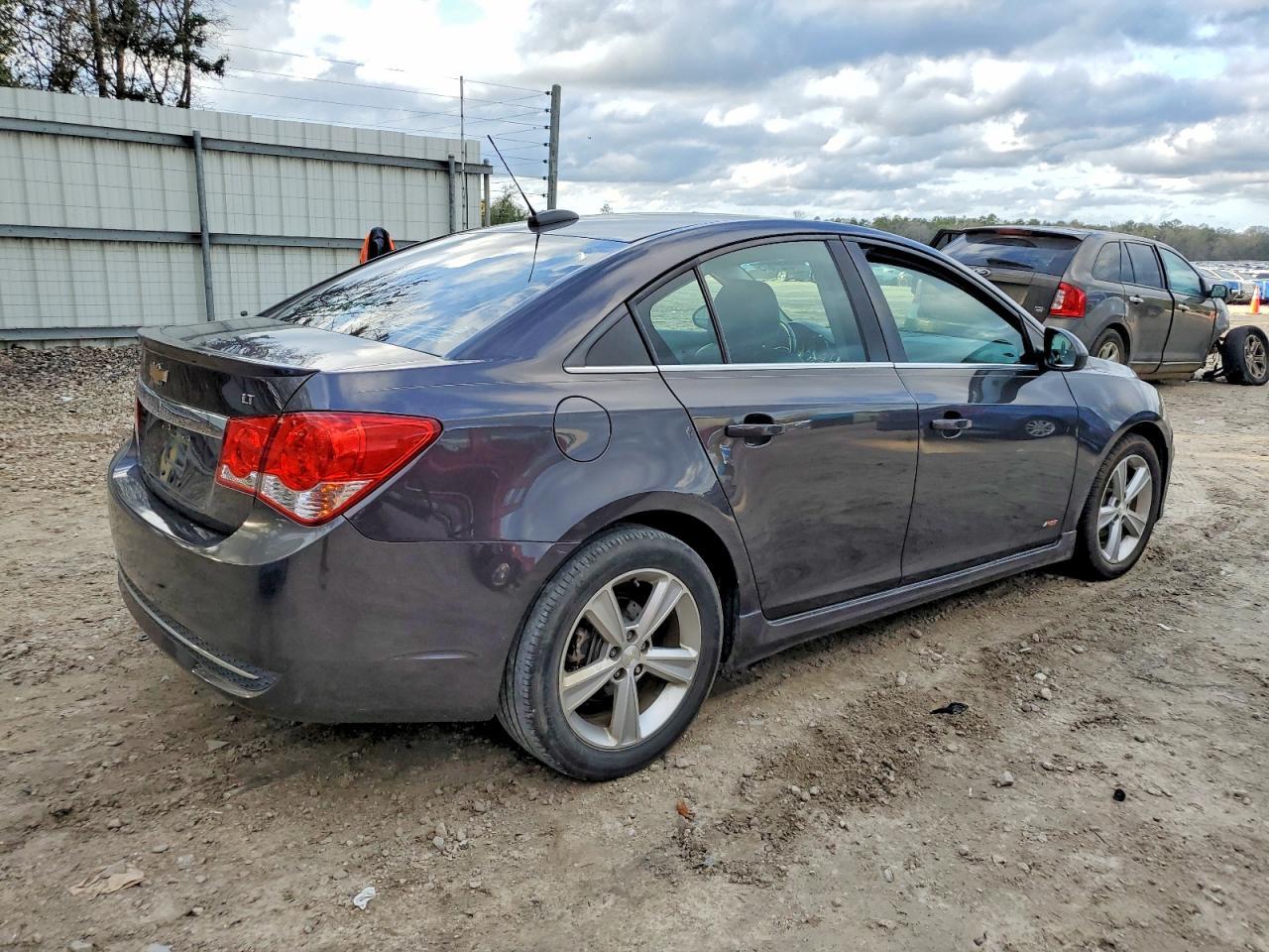 2015 CHEVROLET CRUZE
