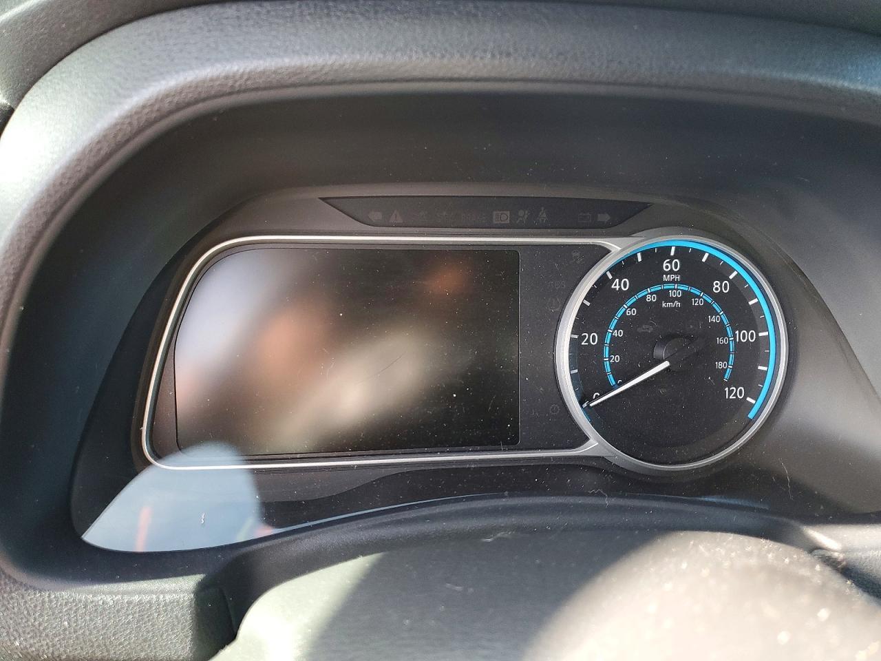 2025 NISSAN LEAF