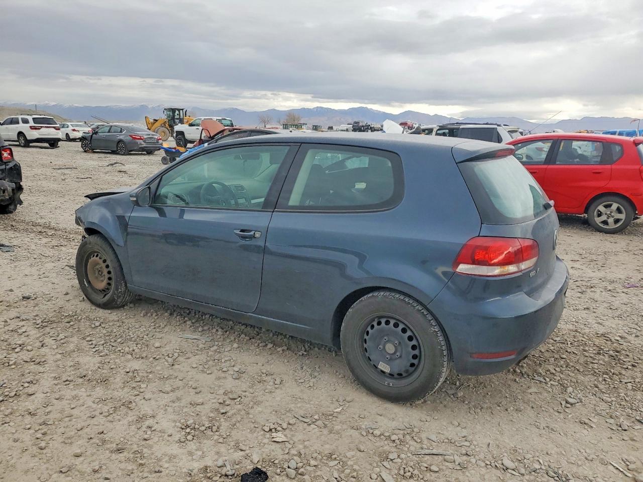 2011 VOLKSWAGEN GOLF