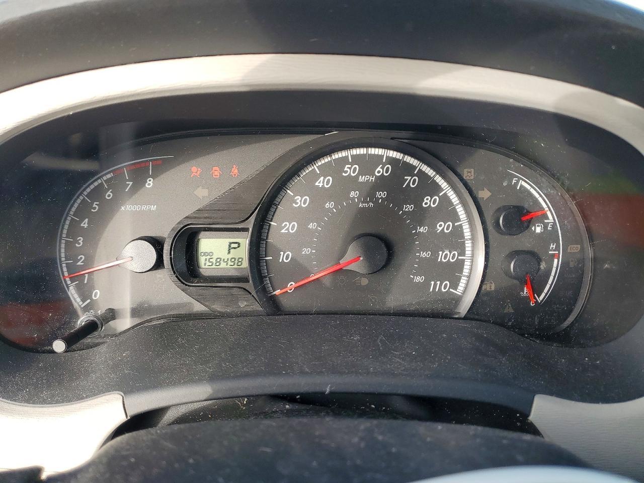 2011 TOYOTA SIENNA