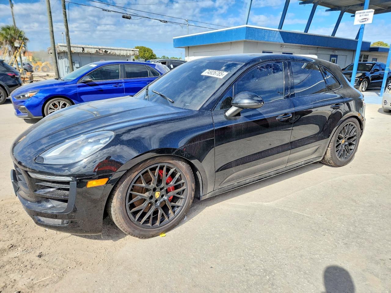 2017 PORSCHE Macan