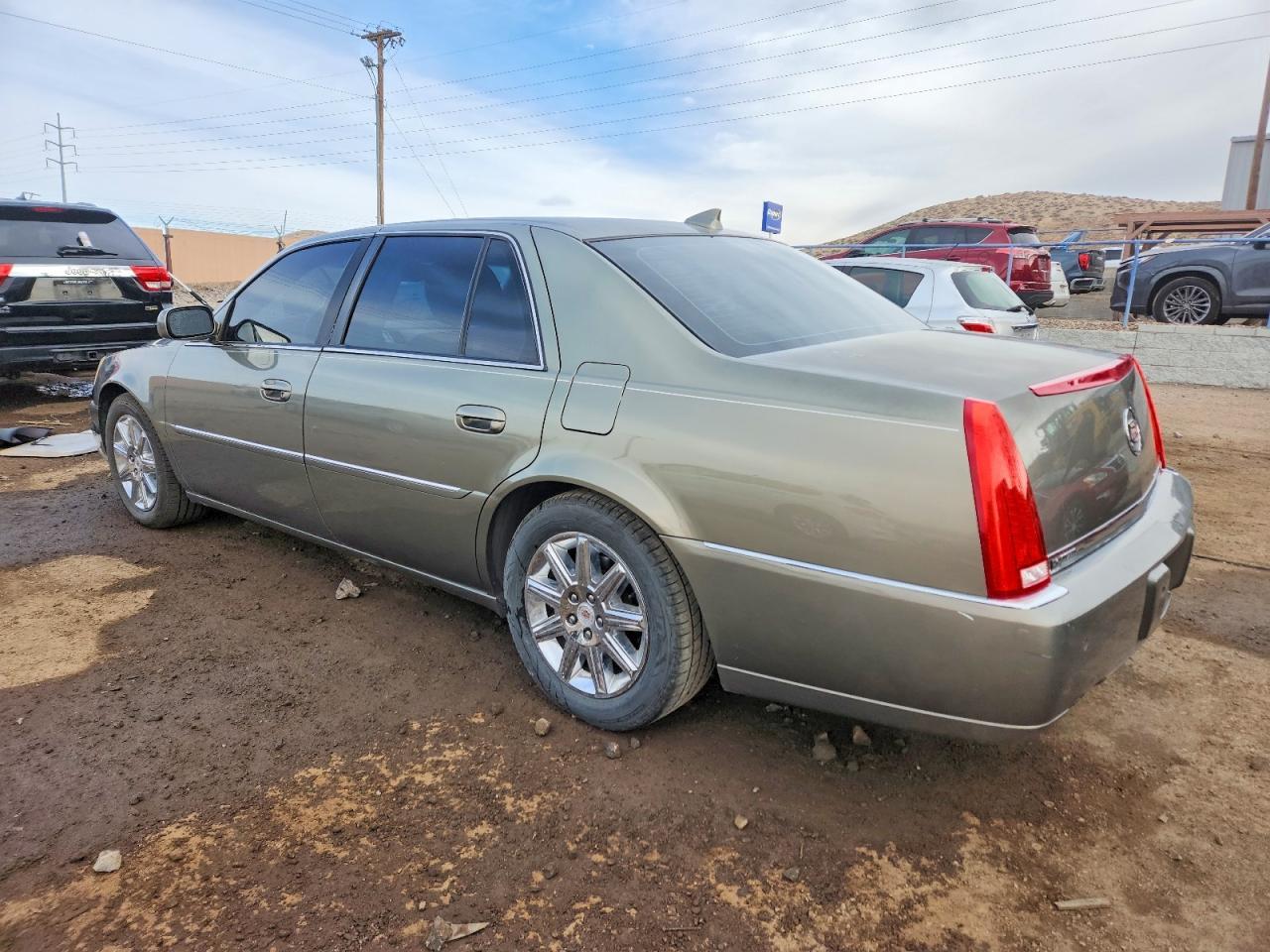 2010 CADILLAC DTS