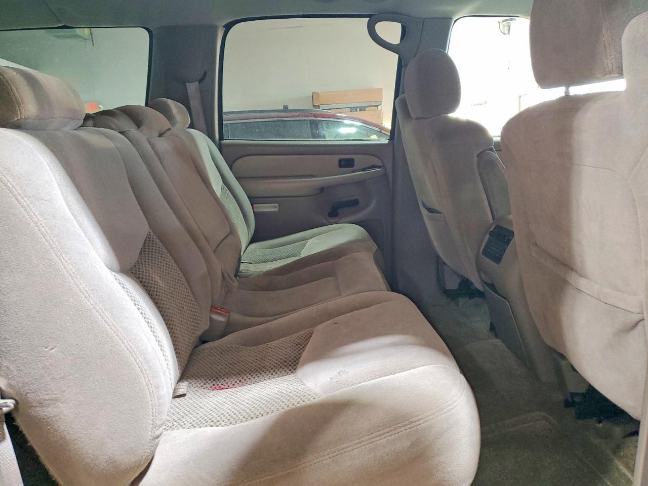 2003 CHEVROLET Suburban