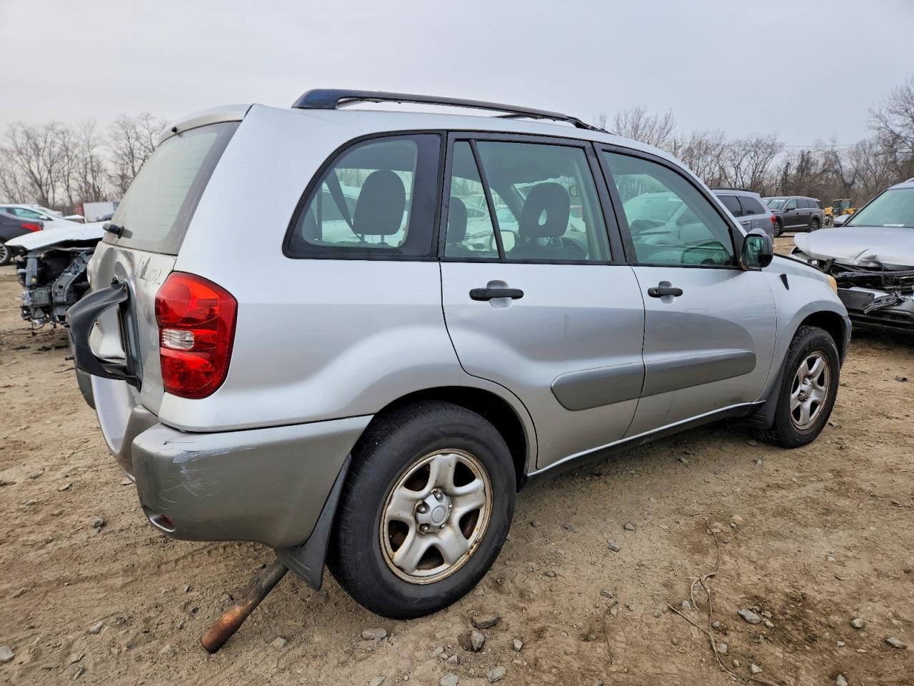 2004 TOYOTA RAV4