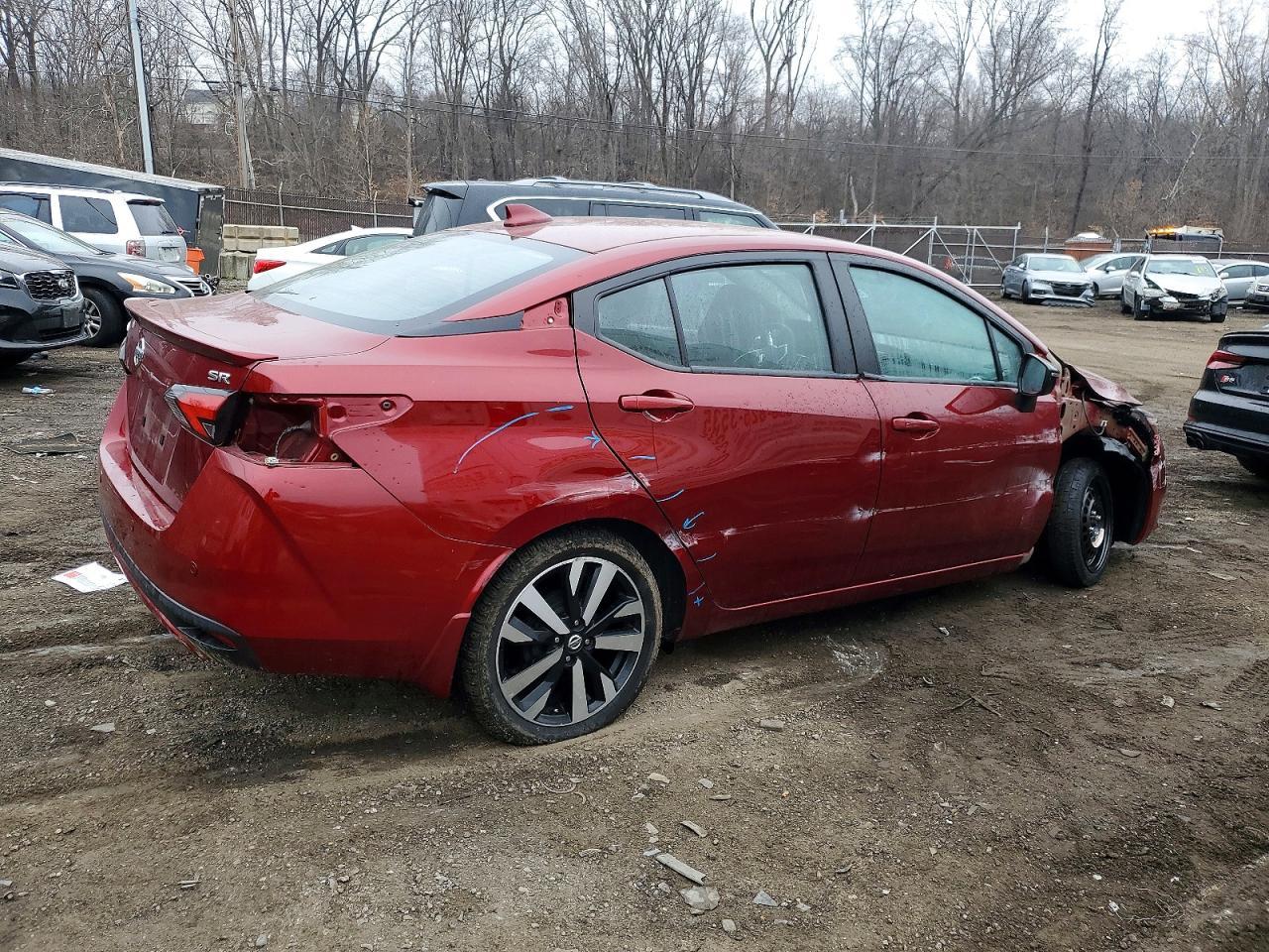 2021 NISSAN VERSA