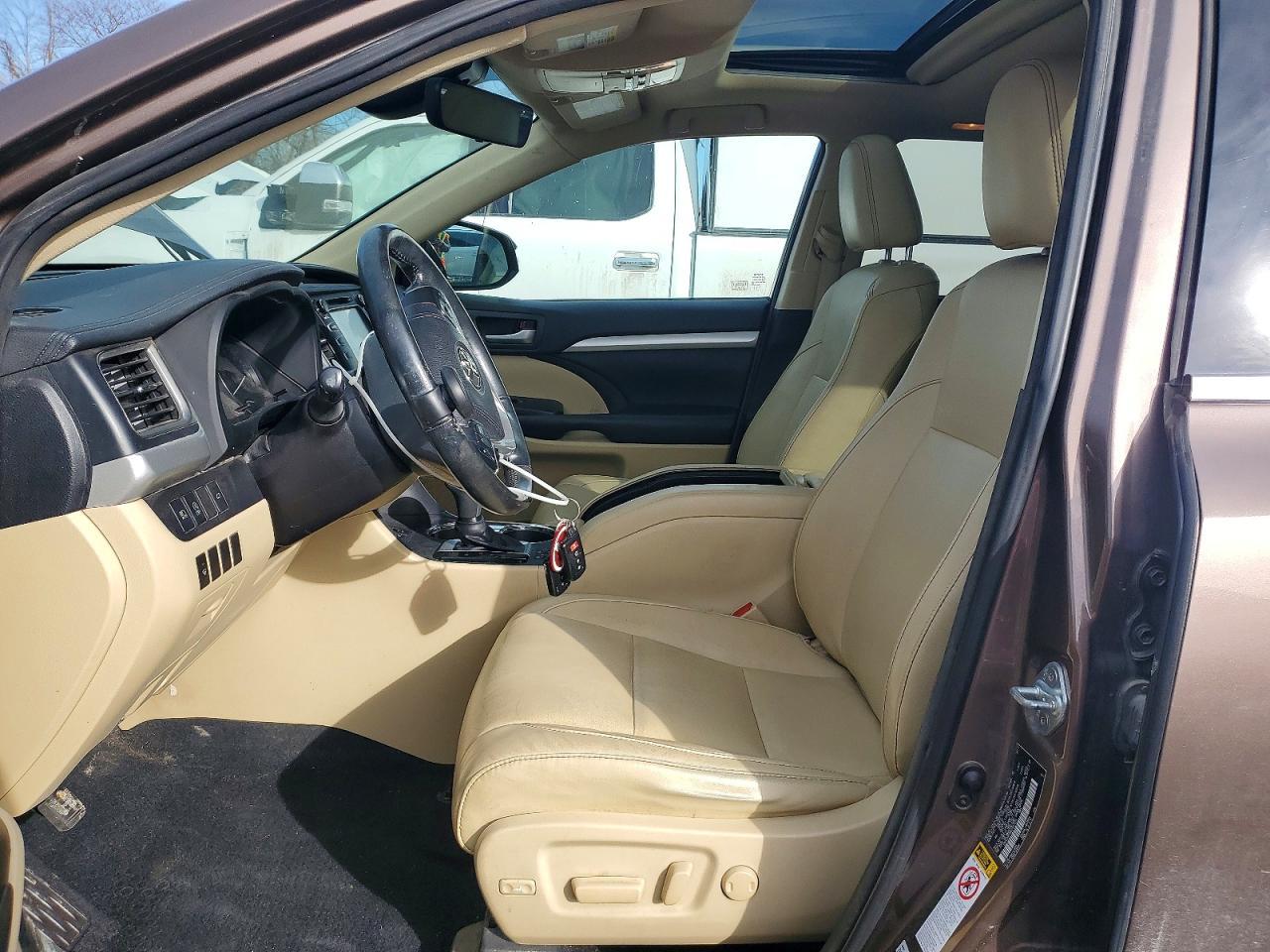 2017 TOYOTA HIGHLANDER