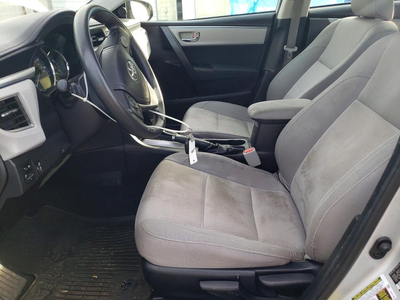 2015 TOYOTA COROLLA