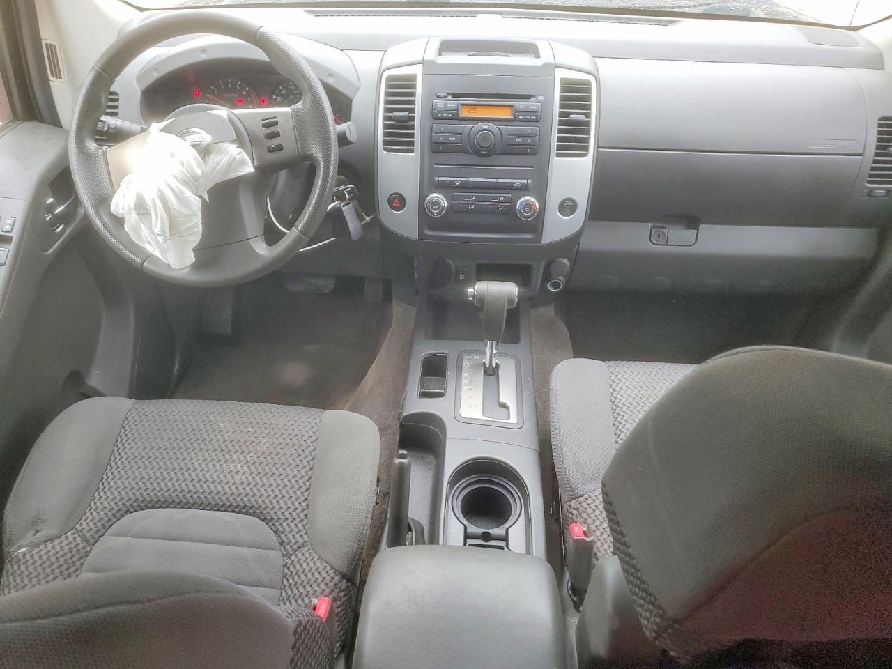 2010 NISSAN Frontier