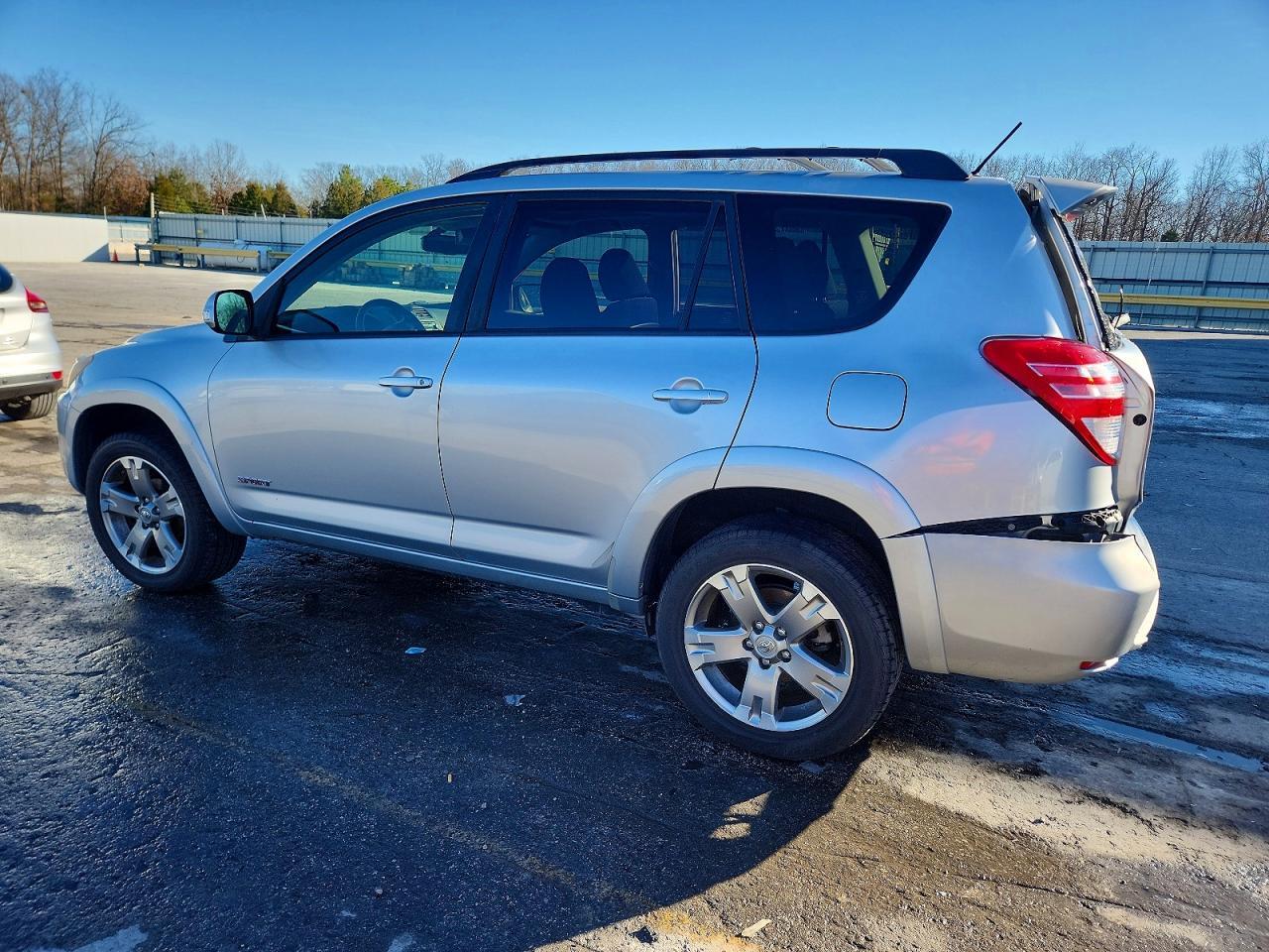 2012 TOYOTA RAV4