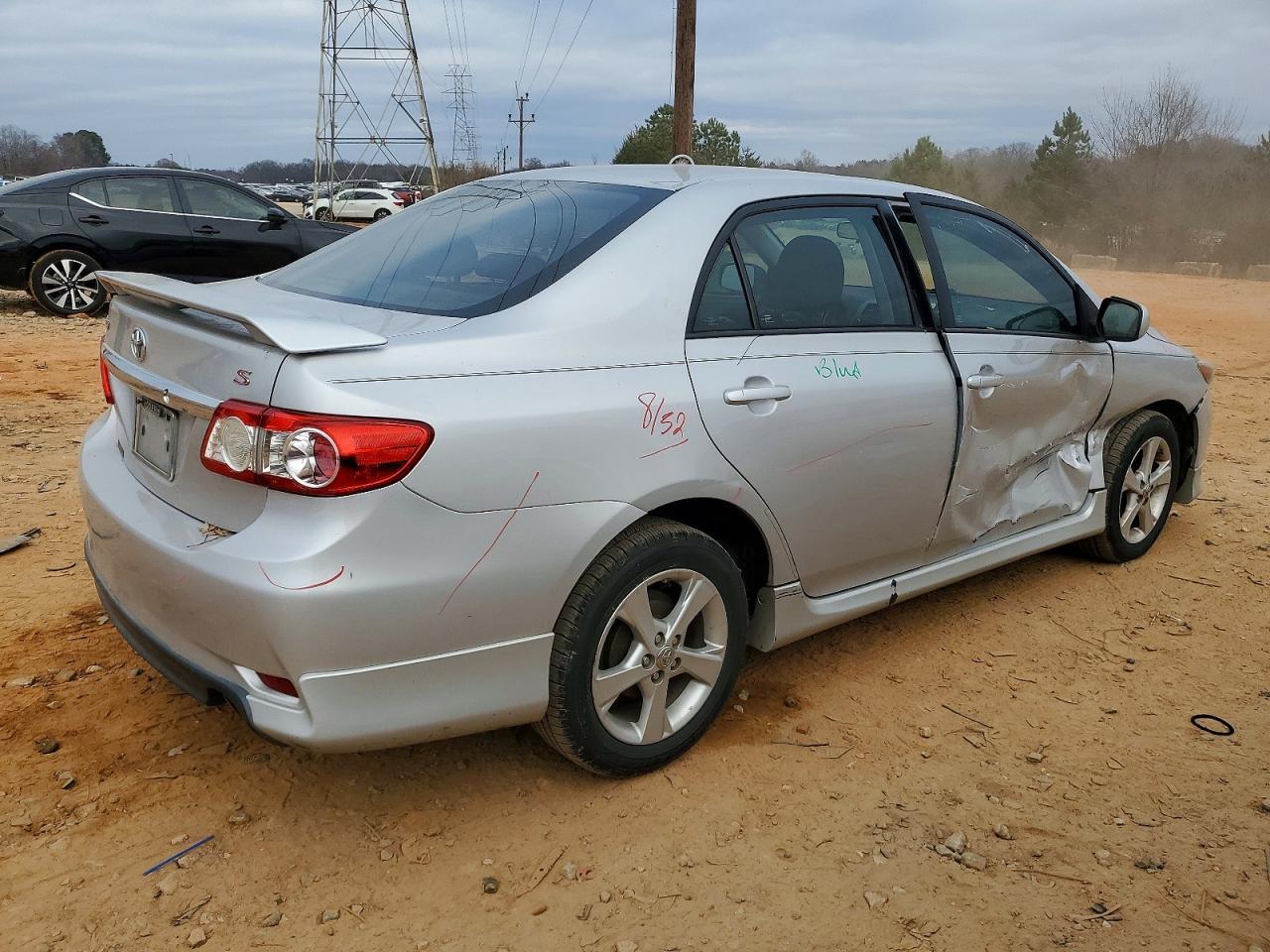 2011 TOYOTA COROLLA