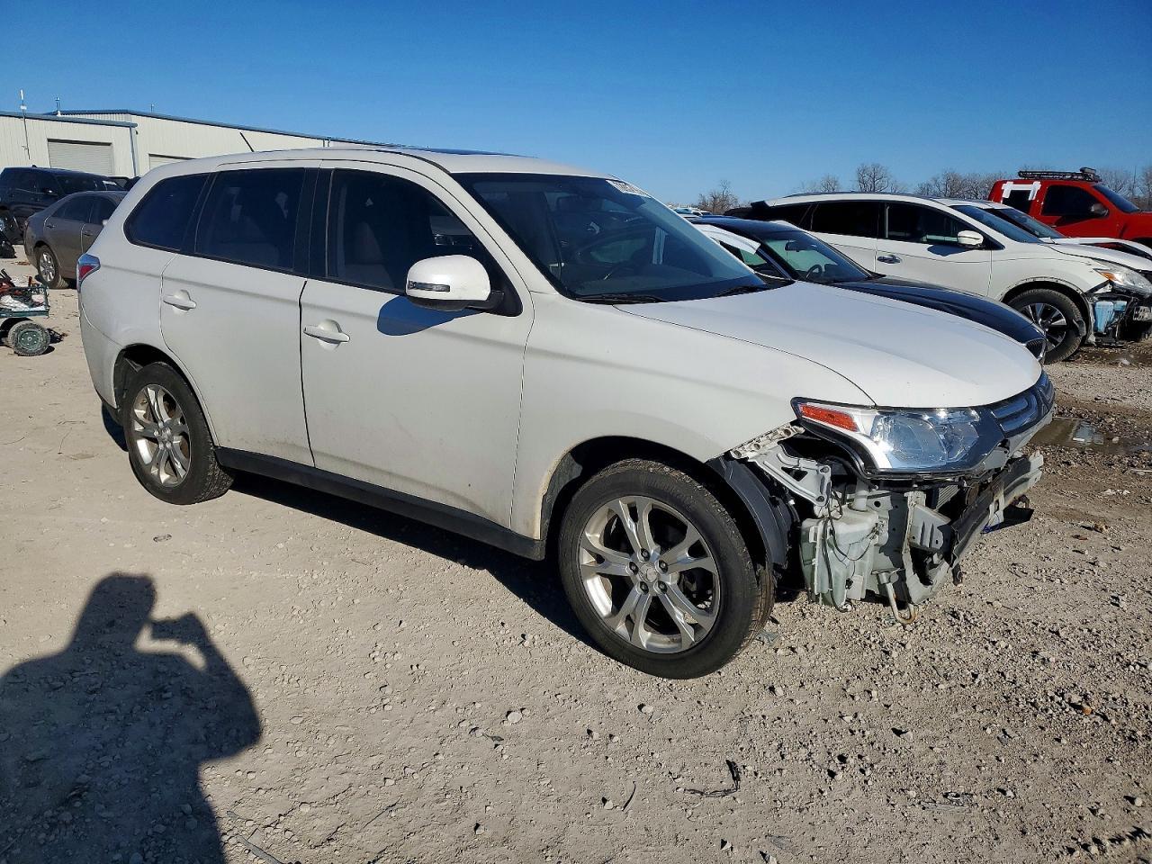 2014 MITSUBISHI outlander