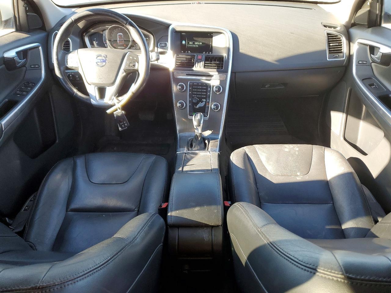 2016 VOLVO XC60