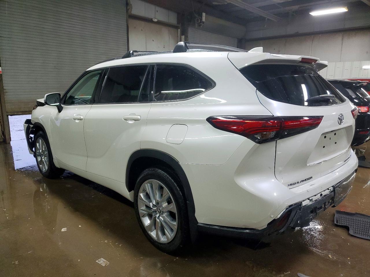 2021 TOYOTA HIGHLANDER