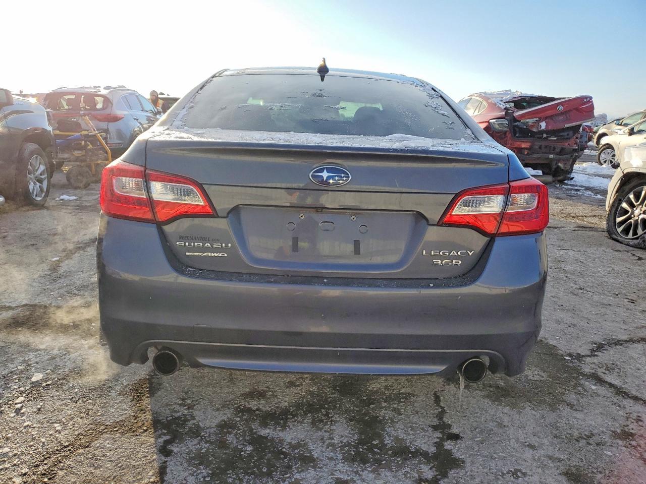 2016 SUBARU Legacy